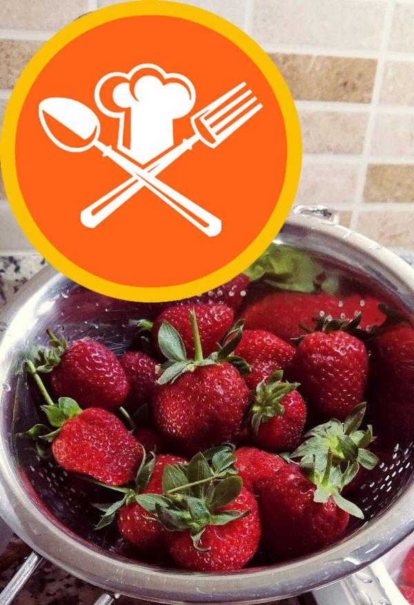 Strawberry Baton Cake-9249918-080550